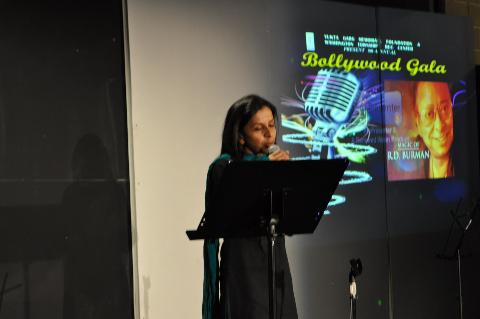 Bollywood Gala 2015 performance photo