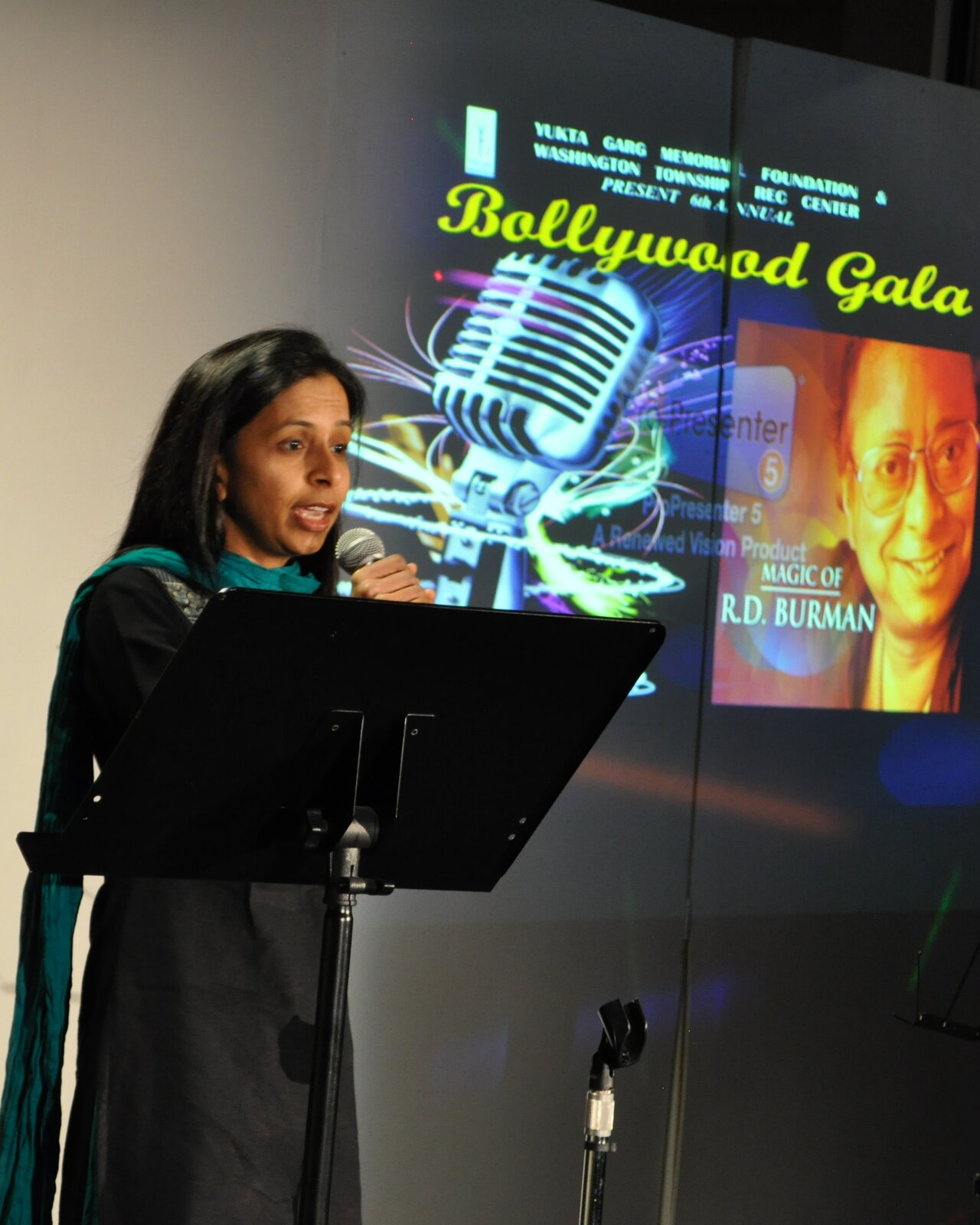 Bollywood Gala 2015 performance photo
