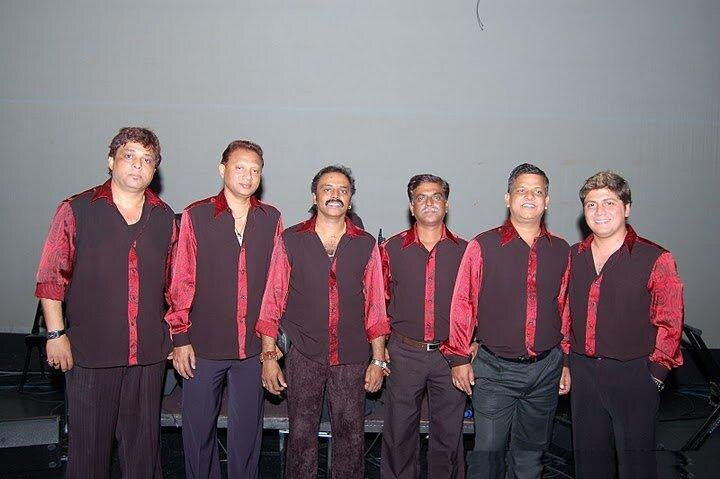 The evening&rsquo;s backing musicians.