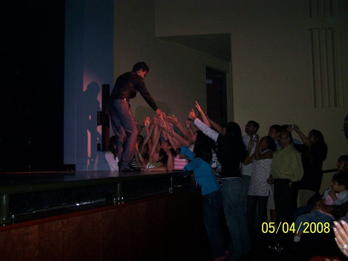 Udit Narayan performing for a packed house.